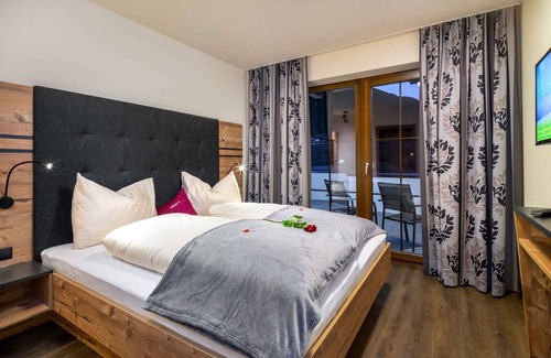 Ladis Apartment | Holiday apartment with a panoramic view