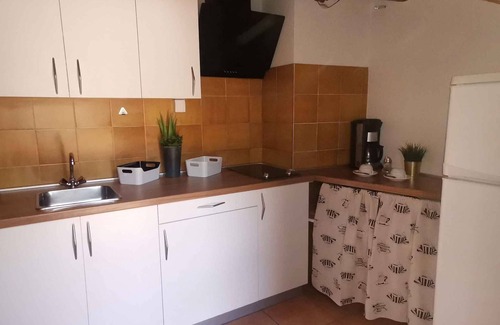 Plomin Apartment | Holiday apartment with harbour view