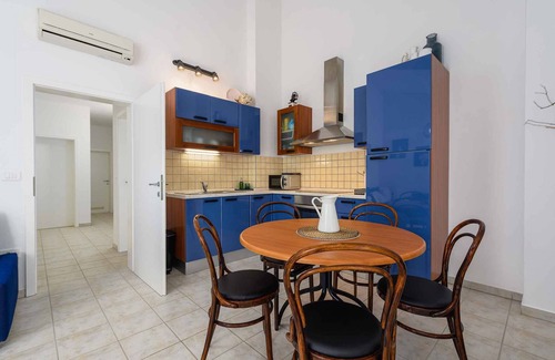 Basanija Apartment | Holiday apartment with air conditioning and Internet