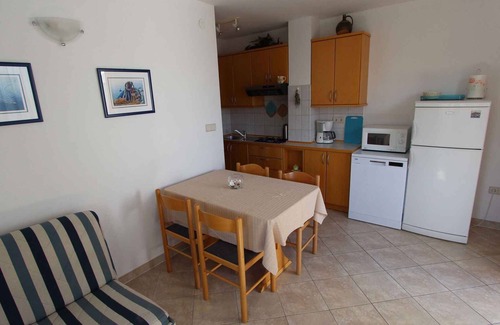 Tribulje Apartment | Holiday apartment with balcony and barbecue