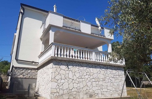 Tribulje Apartment | Holiday apartment with grill