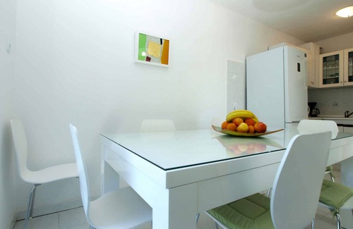 Vinkuran Apartment | Holiday apartment with parking