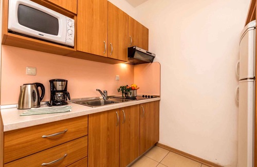 Suha Punta Apartment | Holiday apartment with pool
