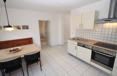 Rambin Apartment | Holiday apartment with underfloor heating, fireplace and terrace