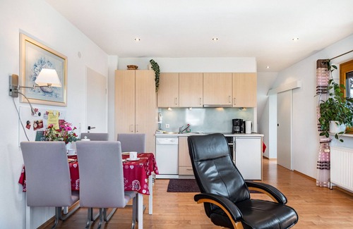 Kappel Apartment | Holiday Apartment 'Wutach' with Mountain View, Shared Terrace and Wi-Fi