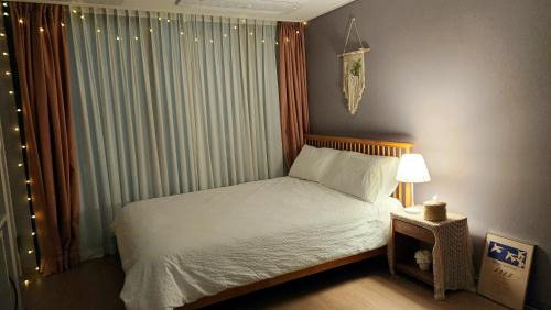 Suyeong-Gu Apartment | Holiday Apt Gwangan Beach광안리 드론쇼 매주토요일8시10시 바다가 보이는 숙소