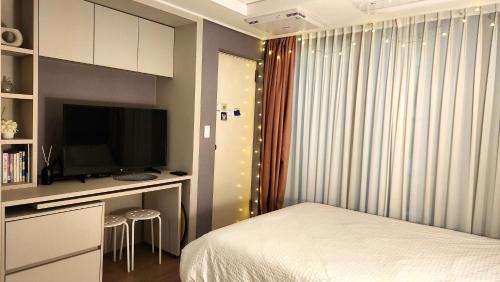 Suyeong-Gu Apartment | Holiday Apt Gwangan Beach광안리 드론쇼 매주토요일8시10시 바다가 보이는 숙소