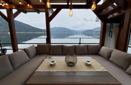 Bicaz Apartment | Holiday Bicaz Bungalows On The Lake