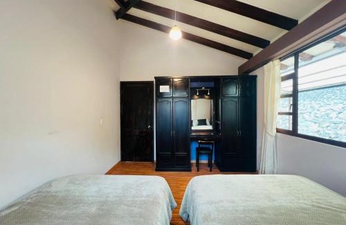 Banos de Agua Santa House | Holiday Cottage 2 Bedroom 2 Bath