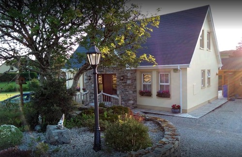 Milford Cottage | Holiday Cottage With Hot-Tub