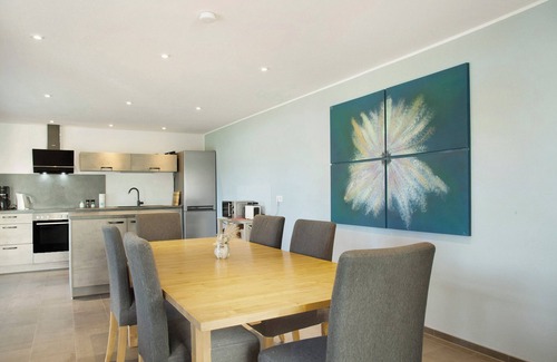 Bad Griesbach im Rottal Apartment | Holiday Apartment "Pur Wohnen - West" with Shared Garden, Balcony & Wi-Fi