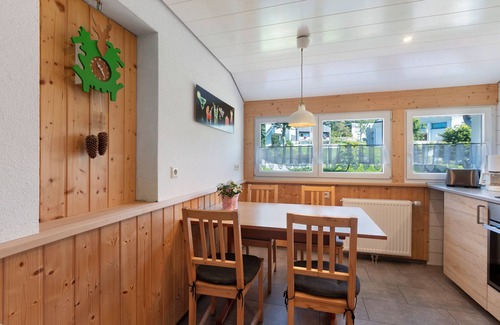 Todtnauberg Apartment | Holiday Apartment '20' with Mountain View, Shared Terrace and Wi-Fi