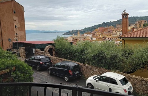 Monte Argentario Apartment | HOLIDAY FLAT TO RENT IN THE CENTER OF PORTO SANTO STEFANO