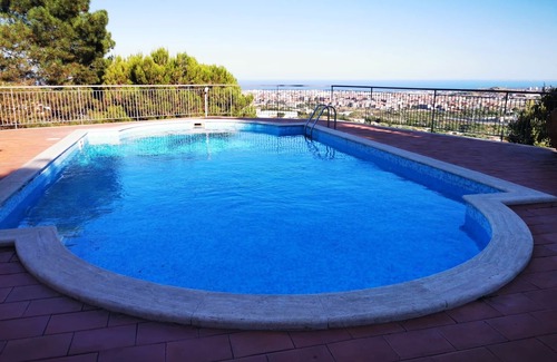 Misterbianco Villa | Holiday flower villa with pool