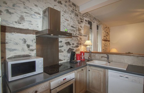 Saint-Medard-d'Excideuil House | Holiday home near river with pool