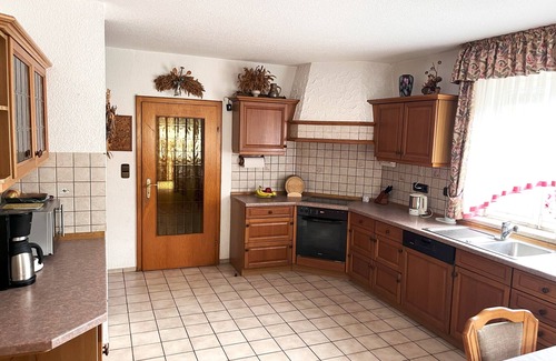 Ebersdorf bei Coburg House | Holiday Home 'Idyllische Bauernhof' with Shared Terrace, Private Garden and Wi-Fi