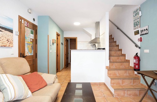 Conil de la Frontera City Center House | Holiday Home "Nazareno" with Private Terrace & Wi-Fi