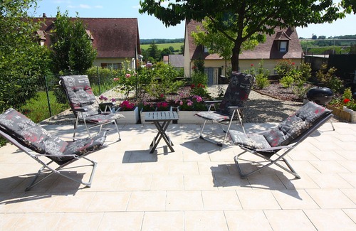 Beaumont-du-Perigord House | Holiday Home with private garden and terrace in Beaumont-du-Perigord