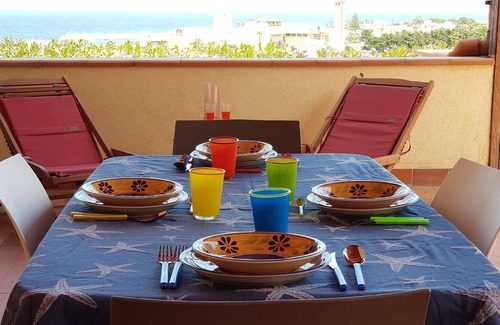 Tonnara di Bonagia House | Holiday house Tonnara San Cusumano for 6 - 12 persons with 3 bedrooms - Holiday home