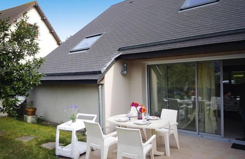 Saint-Martin de Brehal House | Holiday Home near Mont St. Michel Beach
