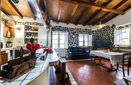 Motta Camastra House | Holiday home, Francavilla di Sicilia