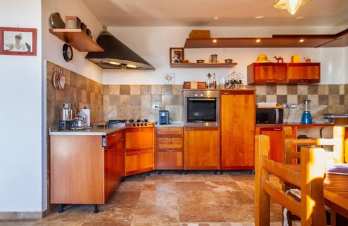 Magliano in Toscana House | Holiday Home "Assiolo" with Hill View & Private Garden