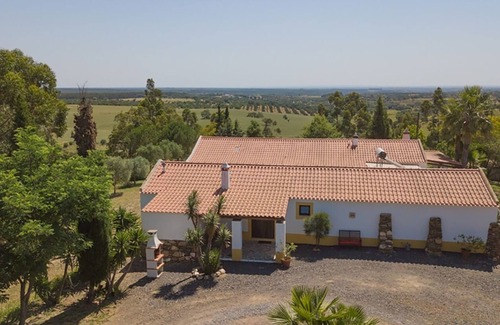 Santiago do Cacem House | Holiday home for 2 people. Rest, nature, beach, sea and sun!