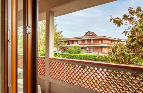 Marina di Carrara House | Holiday Home 'A Due Passi Dalla Spiaggia' with Terrace