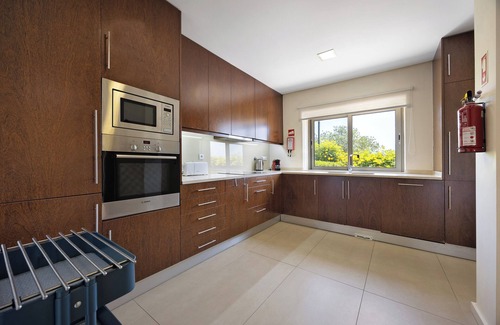Luz de Tavira House | Holiday Home 'Alecrim Lux Tavira Residence 4M' with Shared Pool, Wi-Fi and Air Conditioning