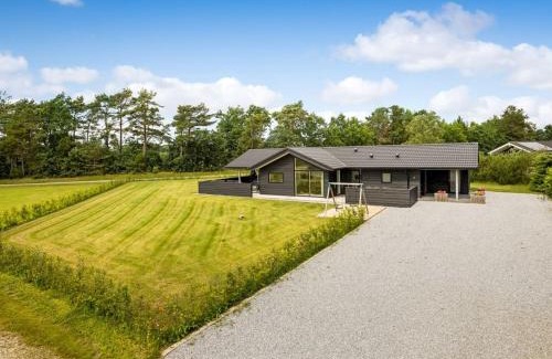 Haslevgarde House | Holiday Home Aleksa - 500m from the sea by Interhome