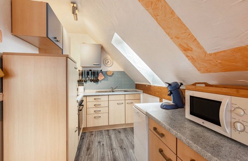 Ahrdt House | Holiday Home 'am Aartalsee' with Private Terrace, Private Garden and Wi-Fi