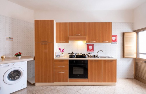 Torre Lapillo House | Holiday Home 'Anima Blu' with Sea View, Private Terrace and Air Conditioning