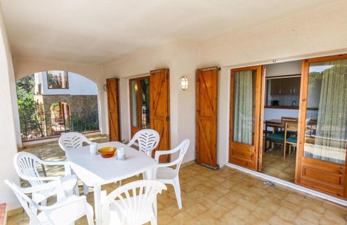 Pals House | Holiday Home Apartament Isern Baix by Interhome