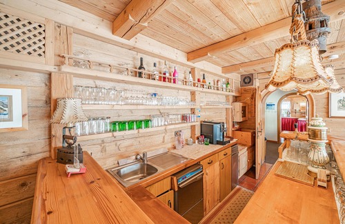 Kitzbuehel House | Holiday home with sauna near ski lift