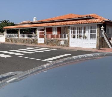 Tegueste House | Holiday Home Austry