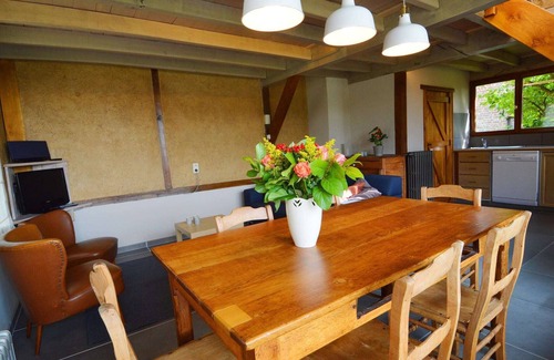 Flobecq House | Holiday Home in Flobecq with Private Sauna