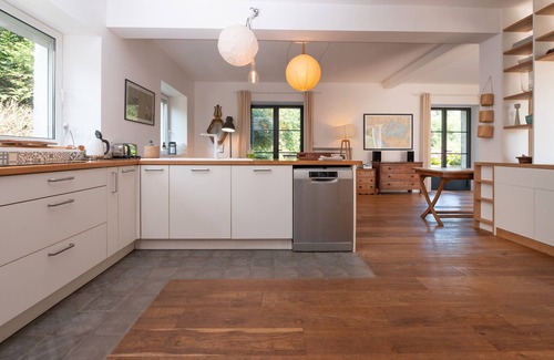 Ile-aux-Moines House | Holiday Home 'Belle Familiale' with Private Terrace, Private Garden, and Wi-Fi