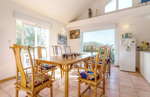 Treogat House | Holiday Home 'Belle Grande Maison Vue Mer' with Sea View, Private Terrace and Wi-Fi