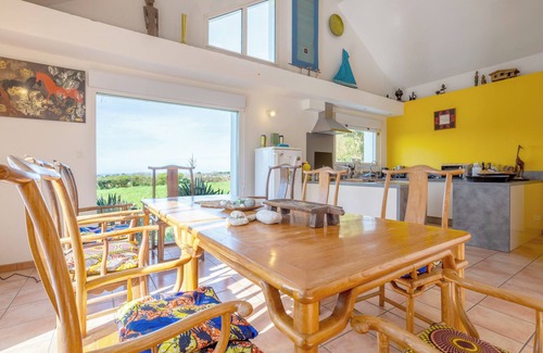 Treogat House | Holiday Home 'Belle Grande Maison Vue Mer' with Sea View, Private Terrace and Wi-Fi