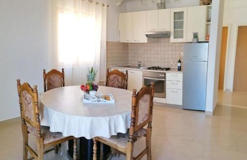 Putnikovic Apartment | Holiday Home Blue Dream - Two Bedroom Apartment with Terrace and Sea View A2