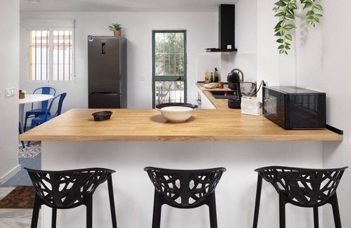Velez-Malaga House | Holiday Home 'Brisa Del Mar' with Terrace, Garden & Wi-Fi
