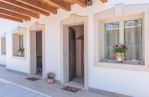 Brucoli House | Holiday Home 'Brucoli Mare 1' with Sea View, Terraces & A/C