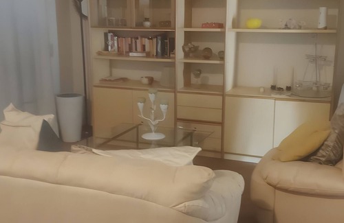 Lido di Camaiore House | Holiday Home 'Casa 400m Dal Mare Lido Di Camaiore' with Private Garden, Wi-Fi and Air Conditioning