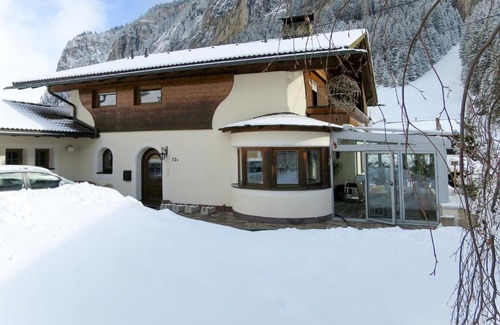 Dornauberg House | Holiday Home Carmen - MHO482