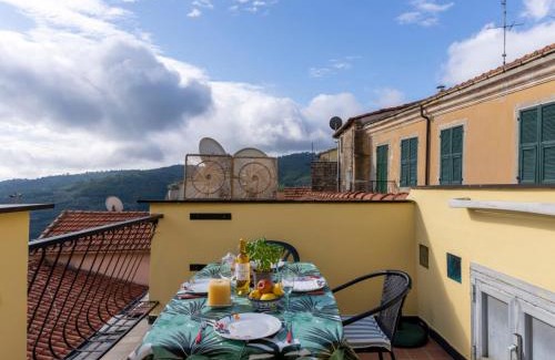 Pietrabruna House | Holiday Home Casa Alfonso by Interhome