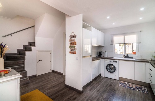 Urbanizacion Pinos Verdes House | Holiday Home Casa Anna with Garden & Wi-Fi