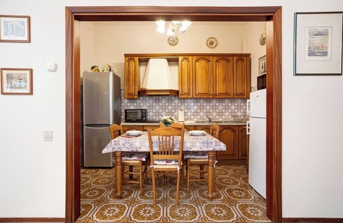 Torre del Lago Puccini House | Holiday Home 'Casa Delle Ortensie' with Private Terrace, Private Garden and Wi-Fi
