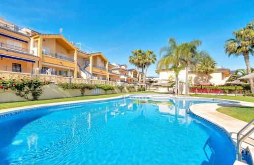 Los Arenales del Sol House | Holiday Home 'casa en la playa con piscina y terrazas n. Grande"