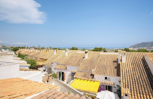 El Tossalet House | Holiday Home 'Casa Camila' with Shared Pool, Private Terrace, A/C & Wi-Fi