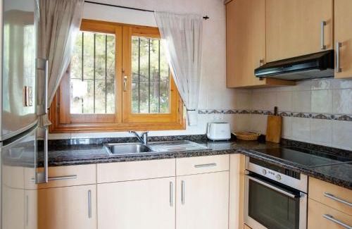 Adsubia House | Holiday Home Casa Hope by Interhome